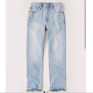 NWT Abercrombie & Fitch High Rise Mom Jean